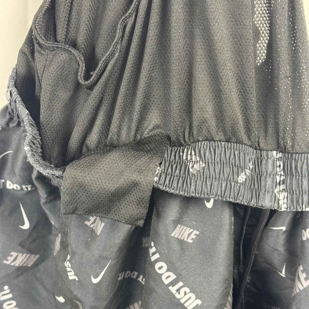 Nike Mens XL Black Just Do It Logo Print Swim Trunks Mesh Lined Shorts RN37763